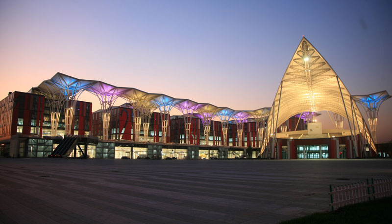 ����չ����չ��